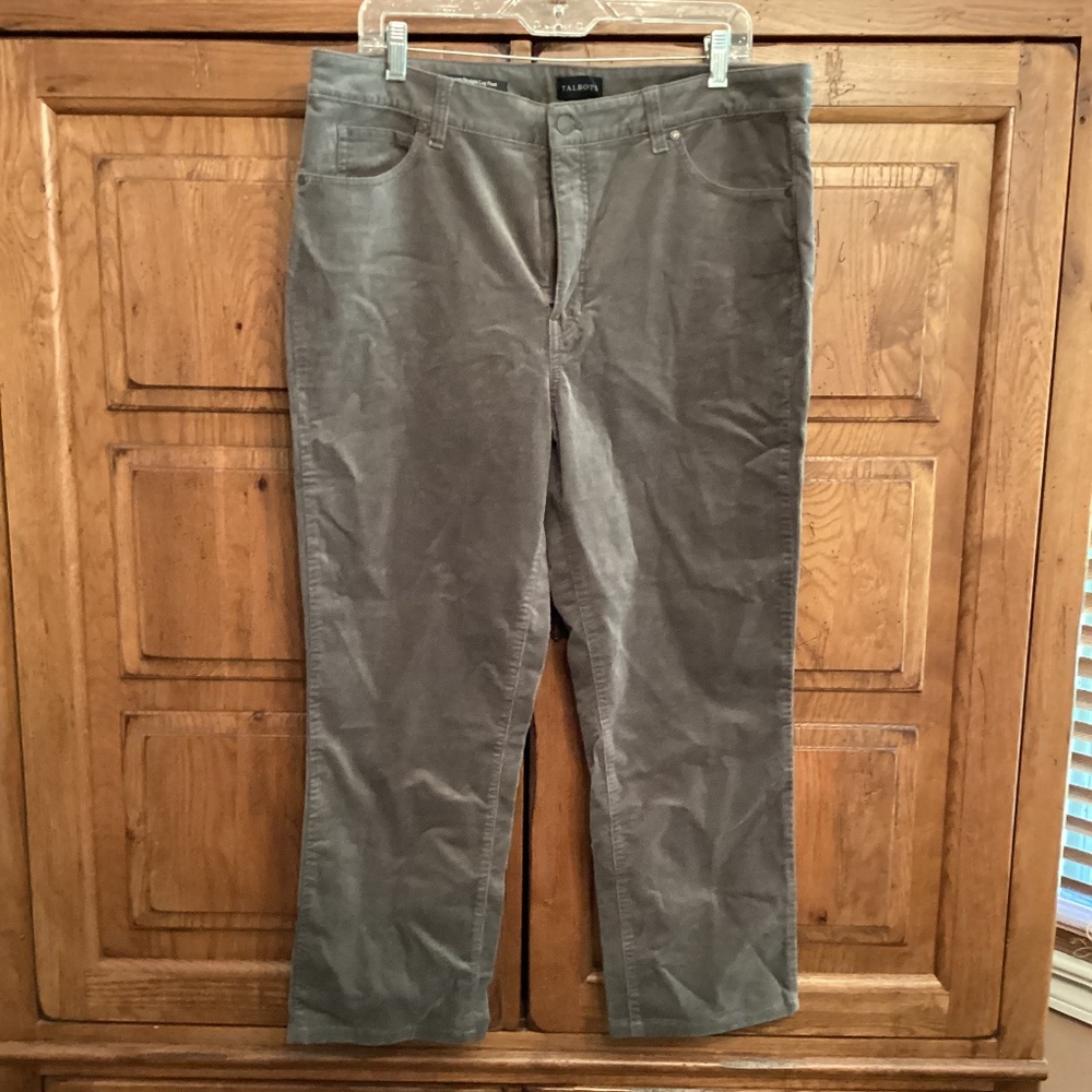 Talbots. Corduroys straight leg pants. Size 14. Gray.